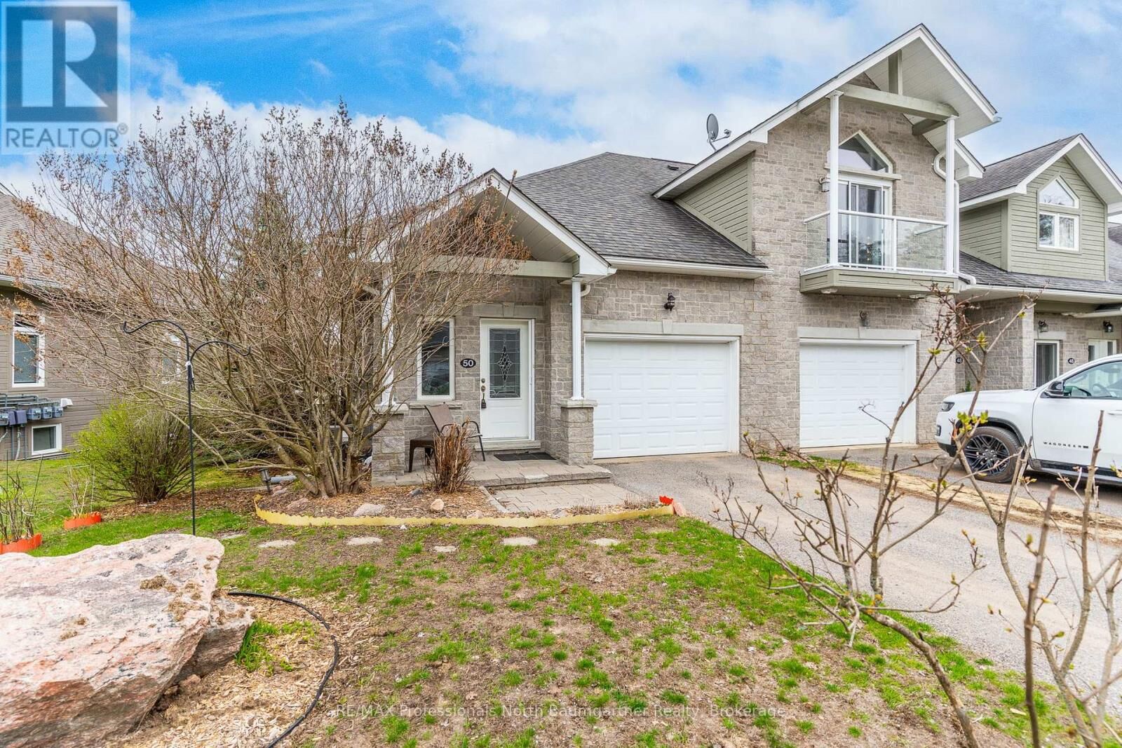 Property Photo:  50 Webb Circle  ON K0M 1S0 