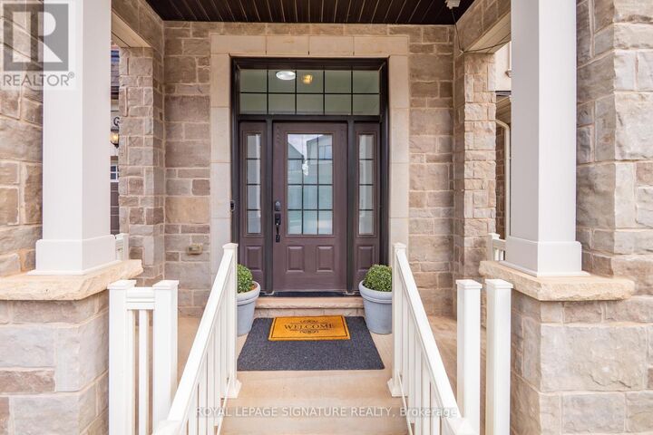 Property Photo:  1493 Ford Strathy Crescent  ON L6H 3W9 