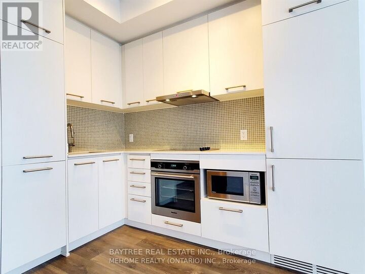 Property Photo:  87 Peter Street 2406  ON M5V 0P1 