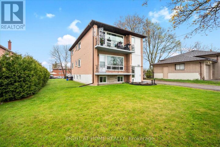 Property Photo:  606 Lansdowne Drive  ON L1G 1W4 