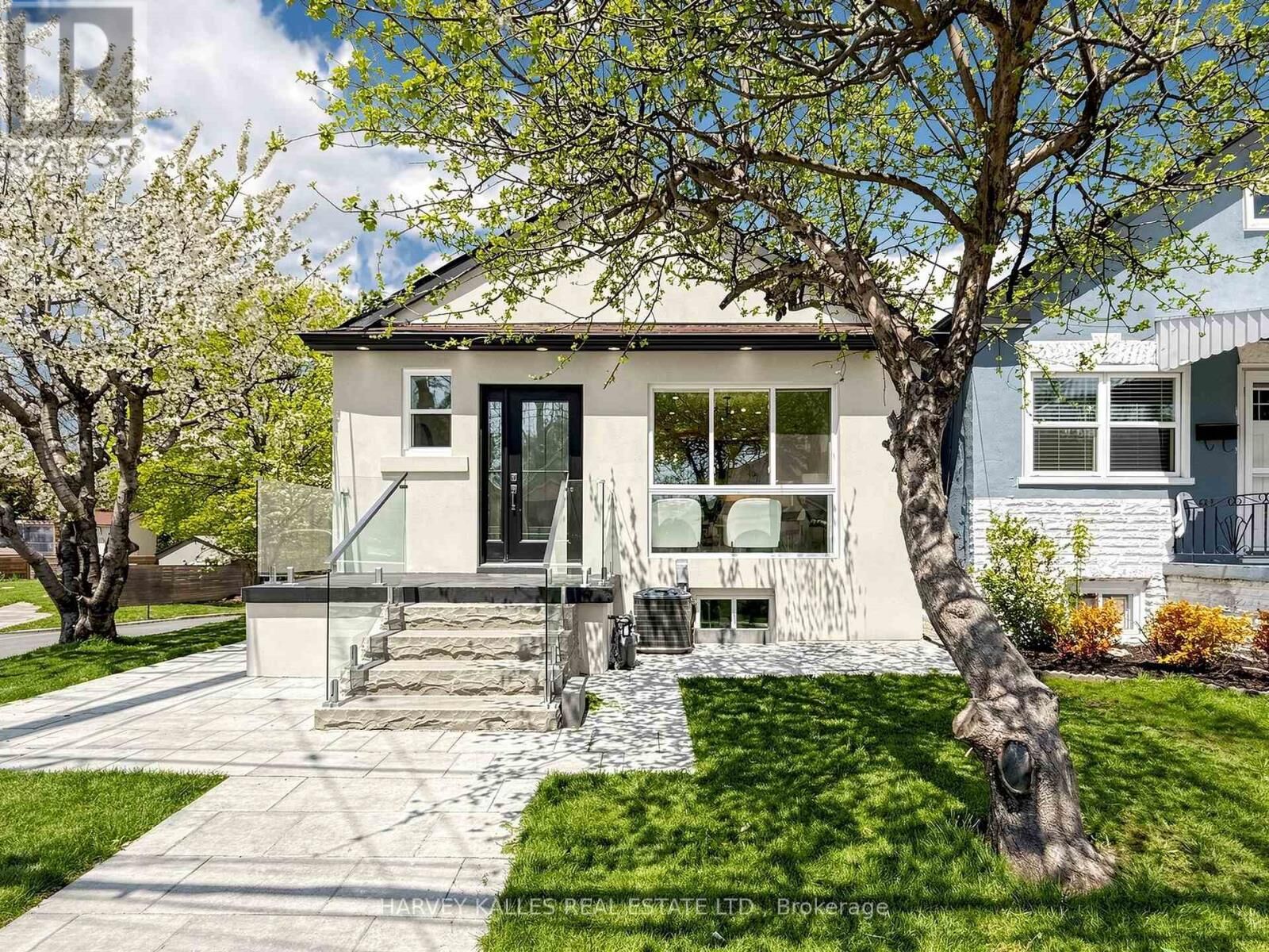 Property Photo:  982 Cosburn Avenue  ON M4C 2X1 