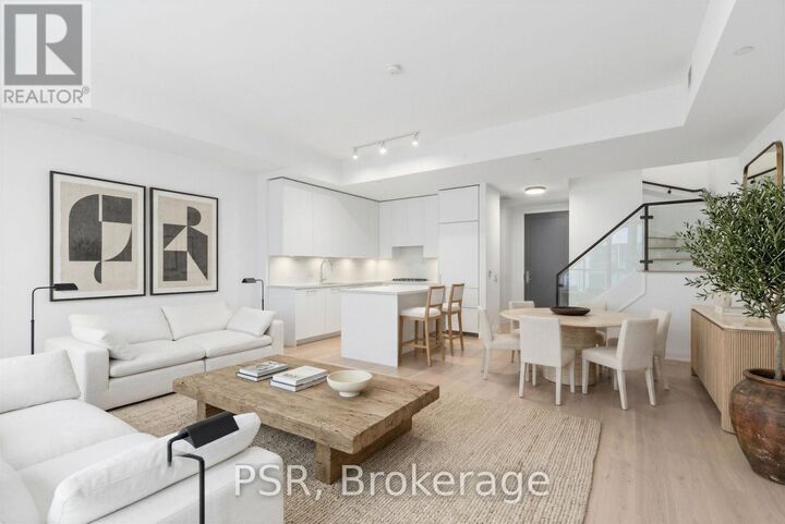 Property Photo:  33 Frederick Todd Way Th12  ON M4G 0C9 