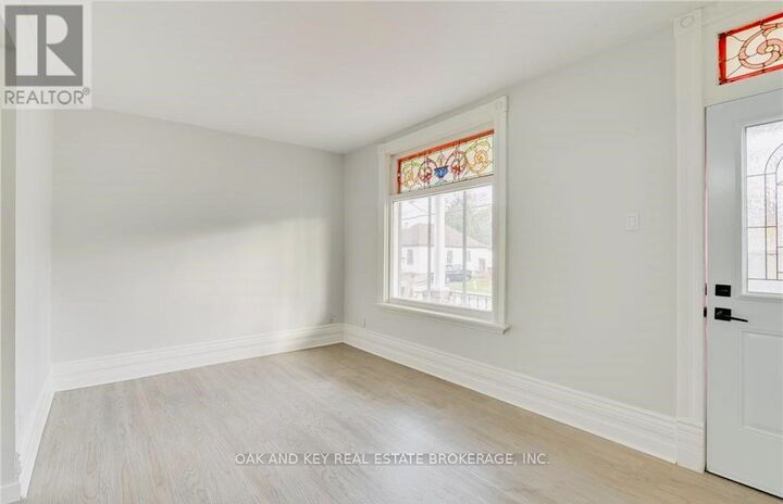 Property Photo:  918 Princess Street 1  ON N5W 3M6 