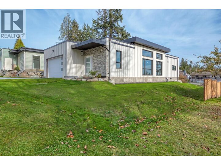 Property Photo:  5410 Stellar Way  BC V7Z 0M3 