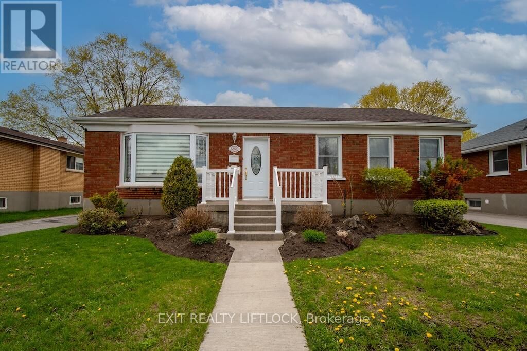 Property Photo:  529 Shirley Avenue  ON K9J 5N9 