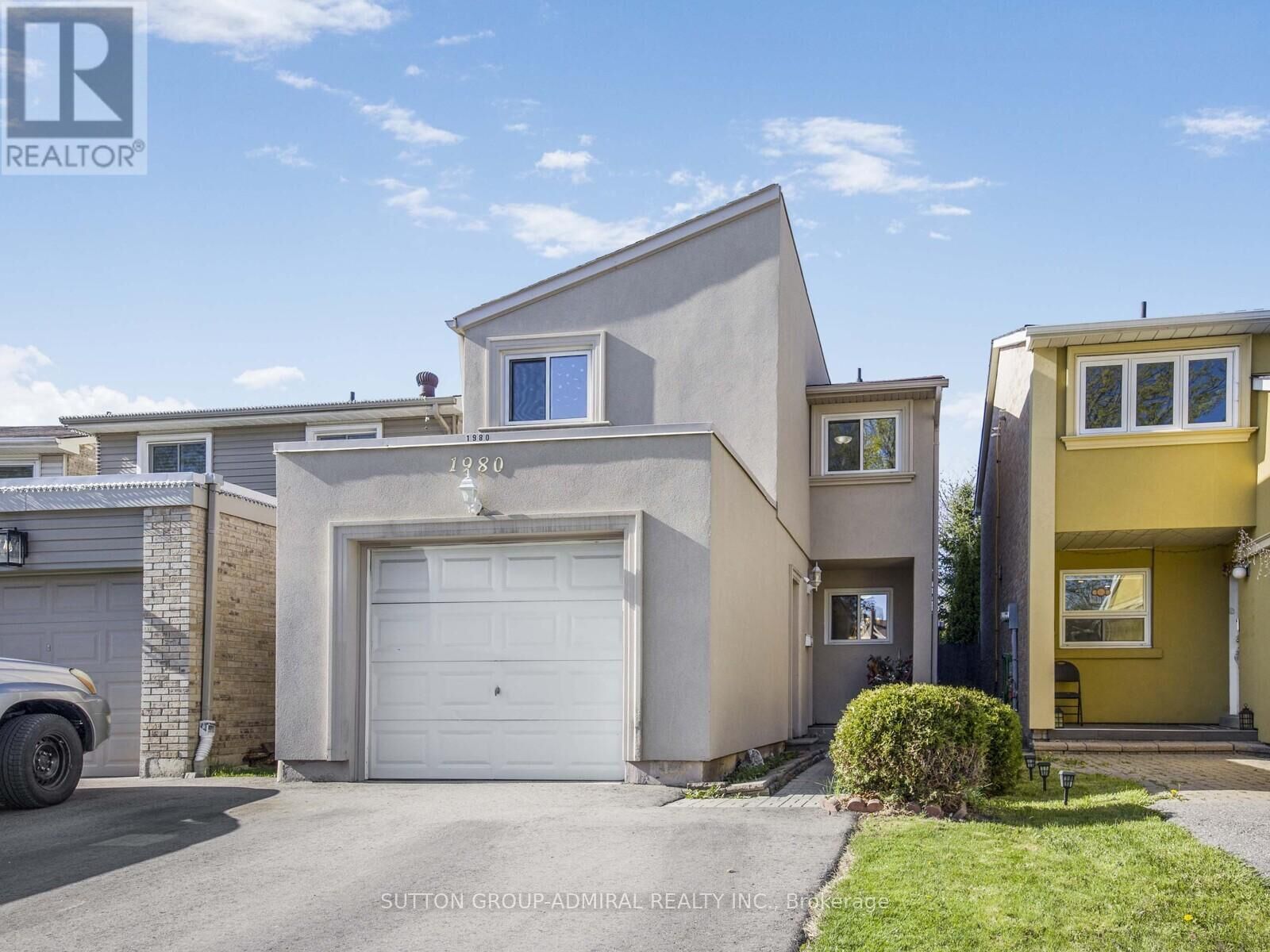 Property Photo:  1980 Faylee Crescent  ON L1V 2V6 