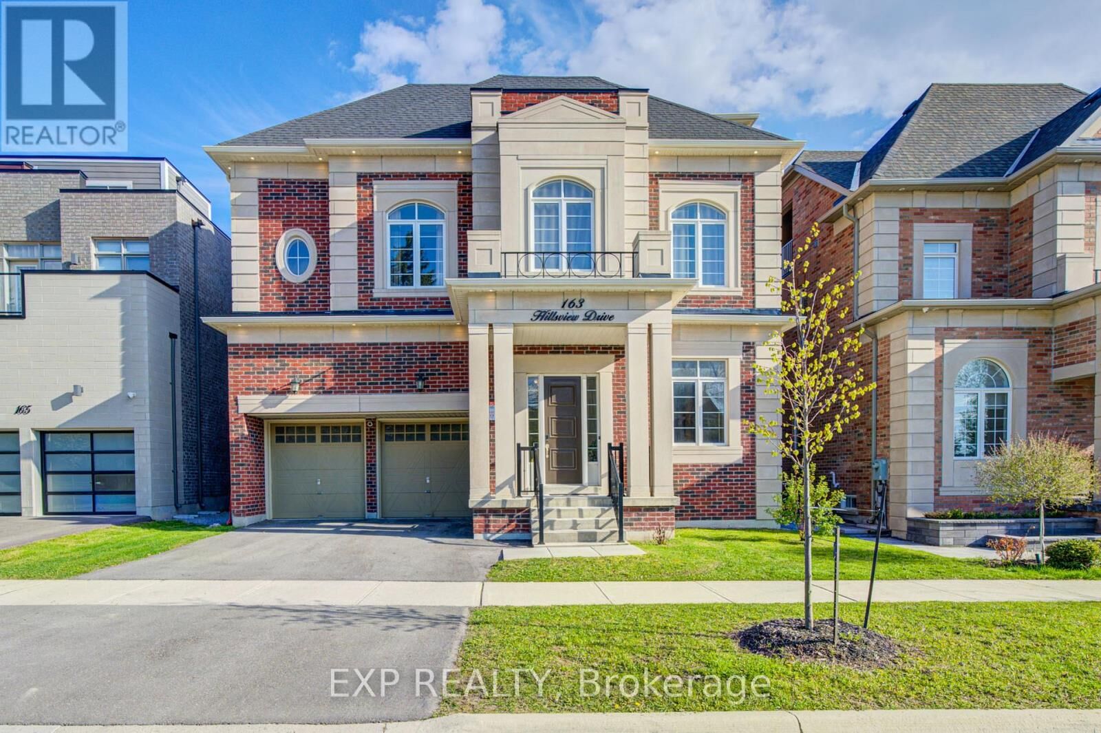 Property Photo:  163 Hillsview Drive  ON L4C 2R4 