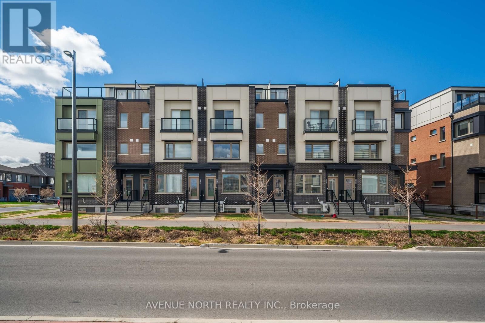 Property Photo:  836 Mikinak Road  ON K1K 5A5 
