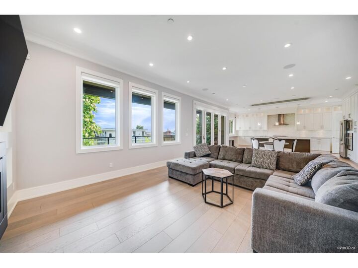 Property Photo:  157xx Buena Vista Avenue Main House  BC V4B 2A1 