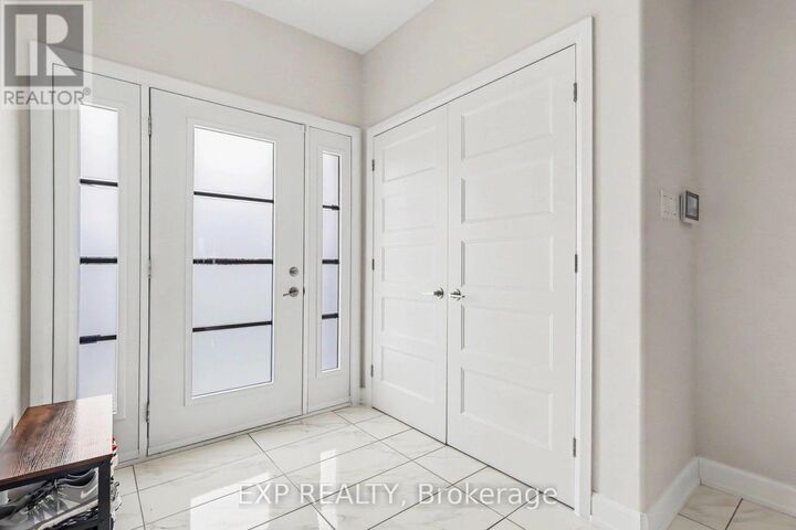 Property Photo:  520 Lucent Street  ON K4R 0G3 
