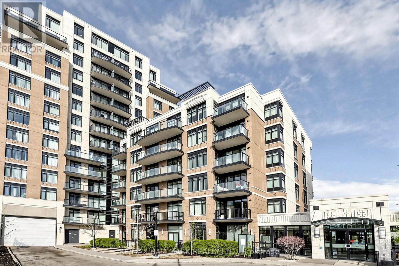 Property Photo:  151 Upper Duke Crescent 203  ON L6G 0E1 