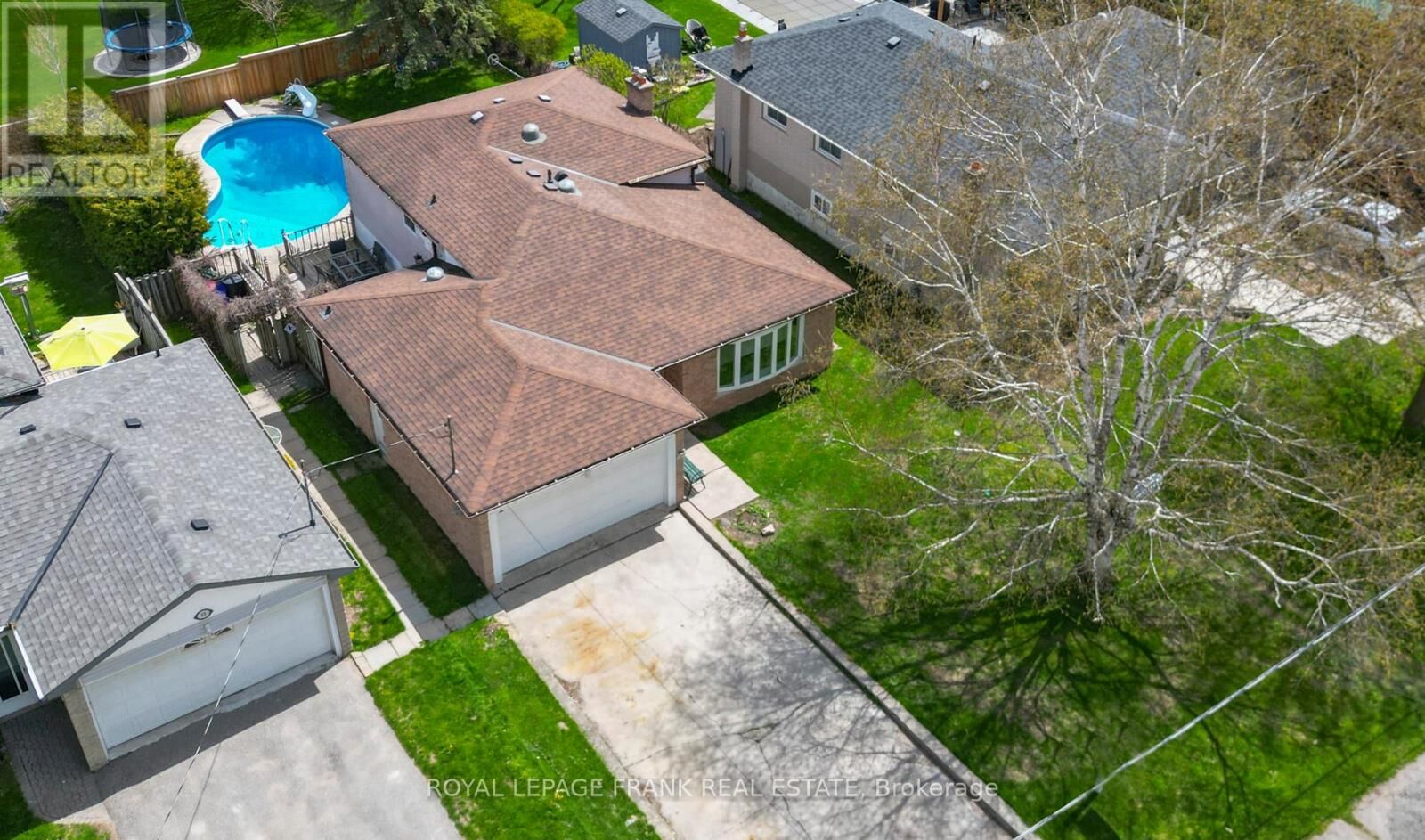Property Photo:  87 Cedar Street North  ON L9P 1B2 