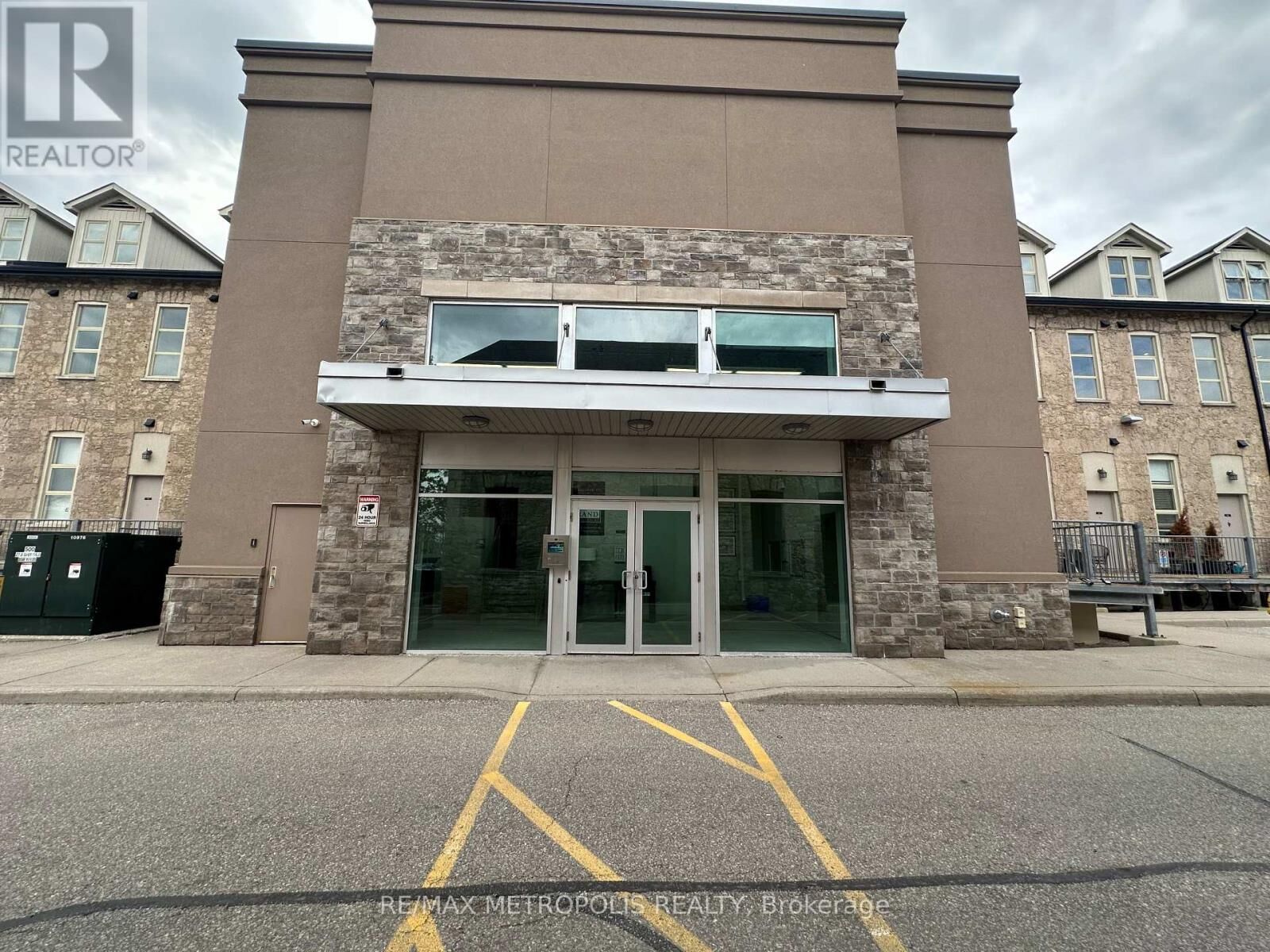 Property Photo:  25 Concession Street 110  ON N1R 2G6 
