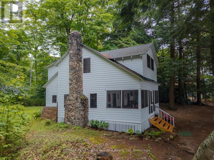Property Photo:  897 172 Wa Horseshoe Lake  ON P2A 2W8 