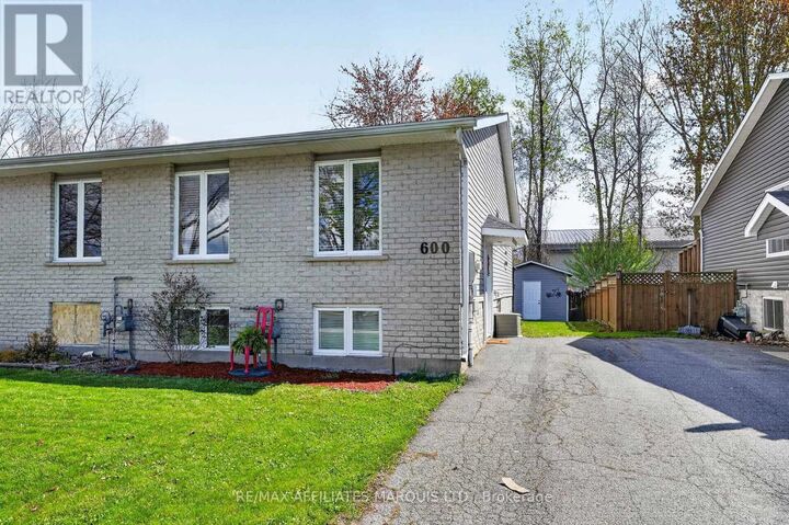 Property Photo: 600 Jase Street ON K6H 7E9