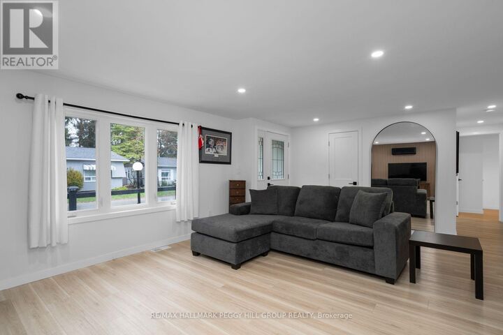 Property Photo:  15 Cherrywood Lane  ON L9S 1M9 