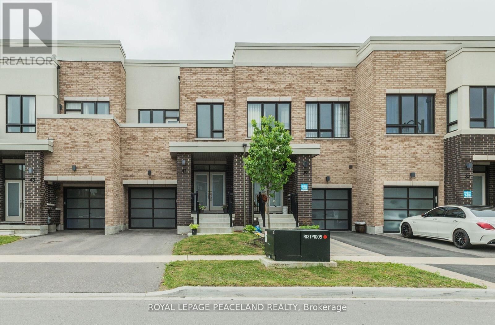 Property Photo:  41 Dariole Drive  ON L4E 0Z2 