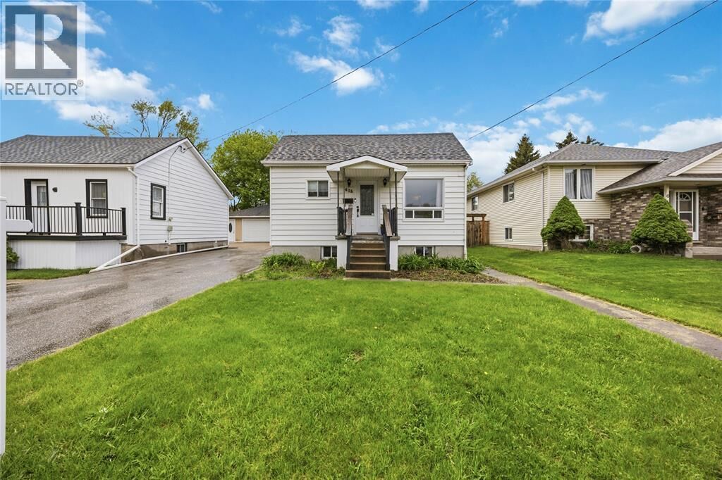Property Photo:  615 Copland Road  ON N7T 7B2 