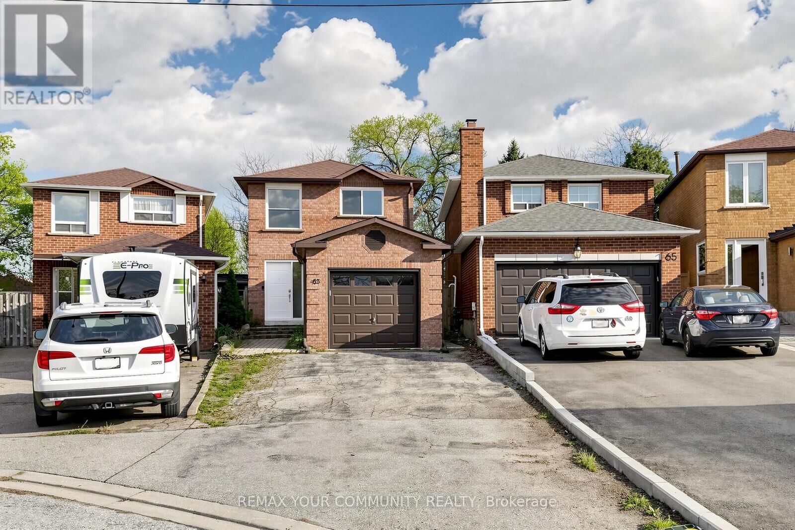 Property Photo:  63 Patrice Crescent Upper  ON L4J 4Z1 