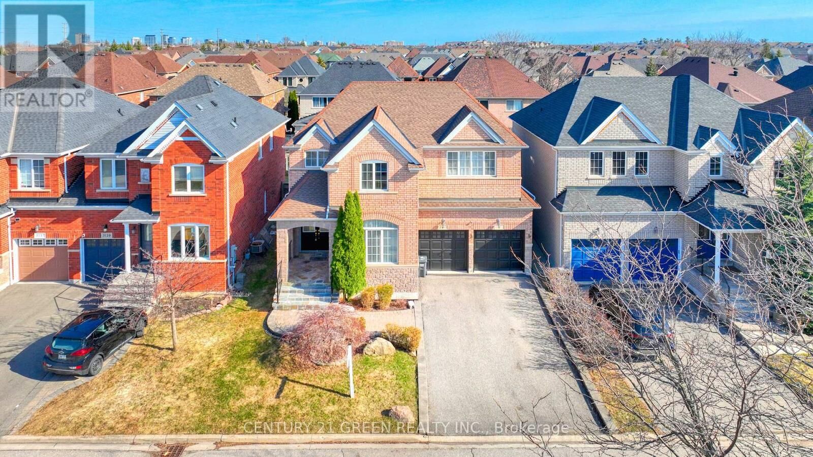 Property Photo:  3143 Caulfield Crescent  ON L5M 6J8 