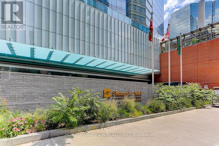 Property Photo:  180 University Avenue 3607  ON M5H 0A2 