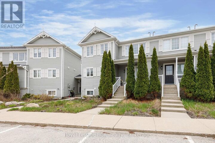 Property Photo:  9 Royalton Lane  ON L9Y 5K4 