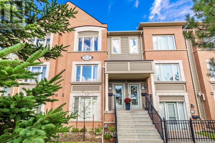 Property Photo:  15943 Bayview Avenue 9  ON L4G 0S3 