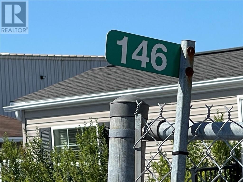 Property Photo:  146 Fielding Road  ON P3Y 1L5 
