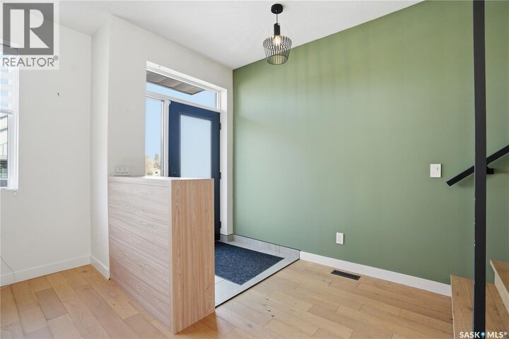 Property Photo:  1603 Edward Avenue  SK S7K 3B5 