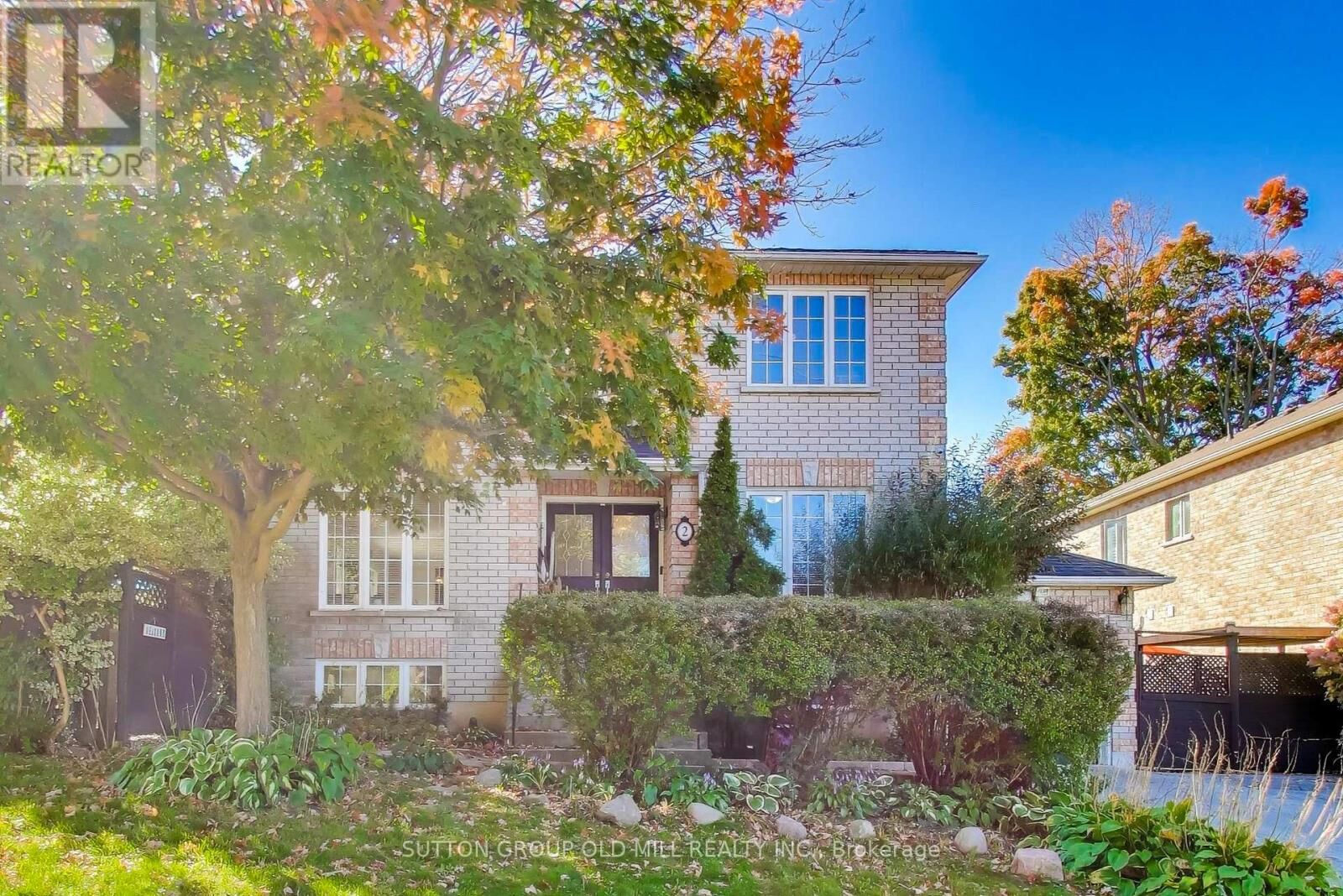 Property Photo:  2 Chelway Road  ON M1J 2T7 