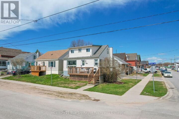 Property Photo:  890 Fraser Street  ON P1B 3X6 