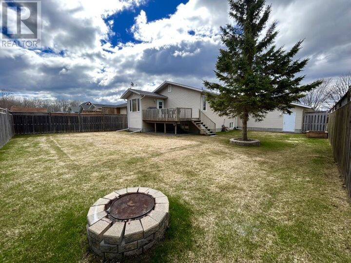 Property Photo:  912 Kaitlyn Drive  ON P9A 3X4 