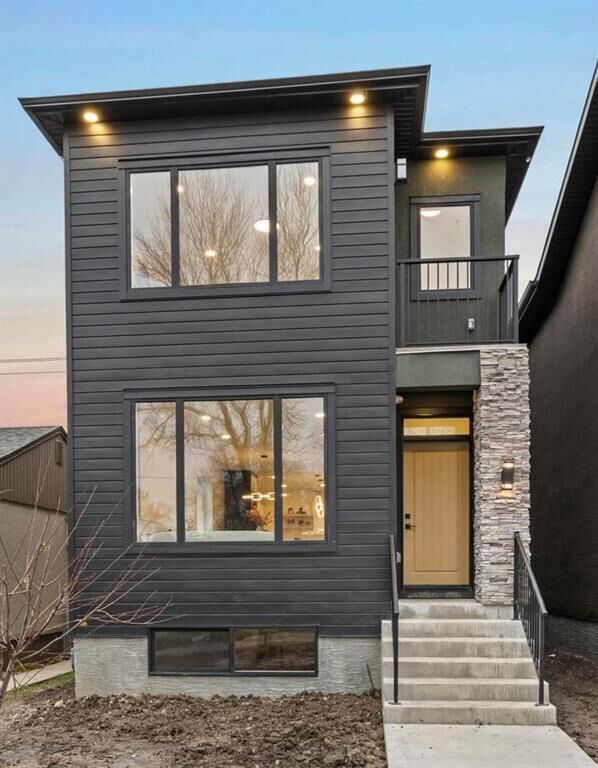 Property Photo:  557 Centennial Street  MB R3N 1R1 