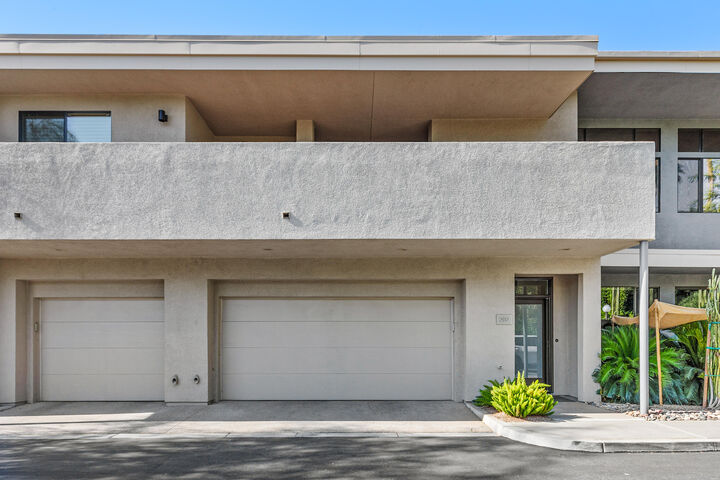 Property Photo:  780 E Palm Canyon Drive 202  CA 92262 