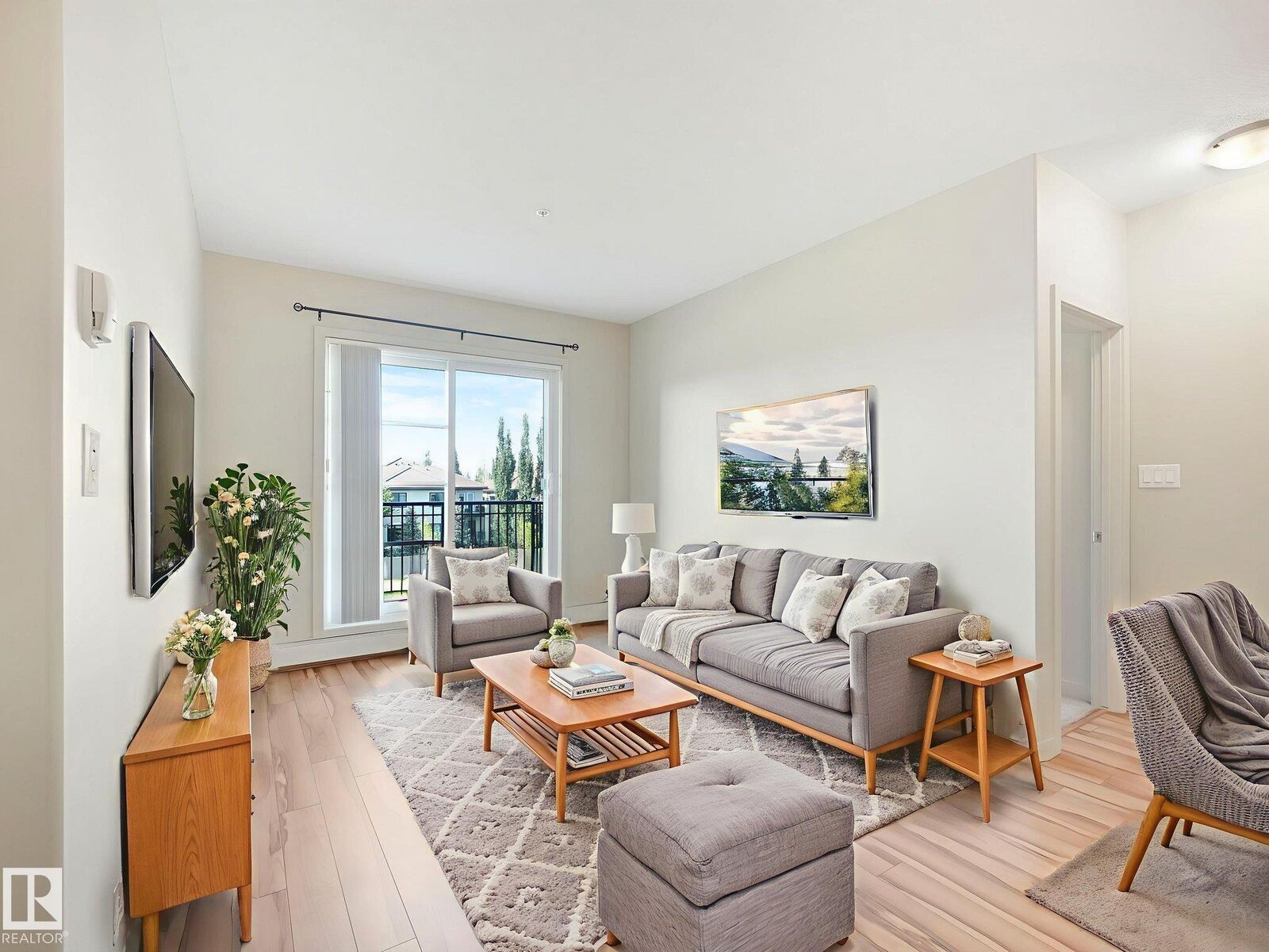 Property Photo:  1144 Adamson Drive SW 317  AB T6W 2X7 