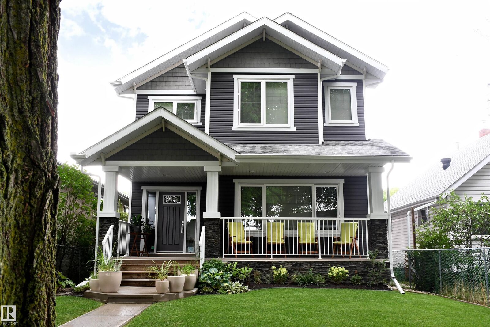 Property Photo:  11324 87 Street NW  AB T5B 3L9 
