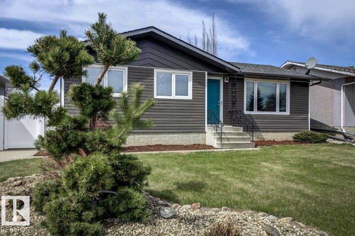 Property Photo:  5606 49 Street  AB T9C 1G6 