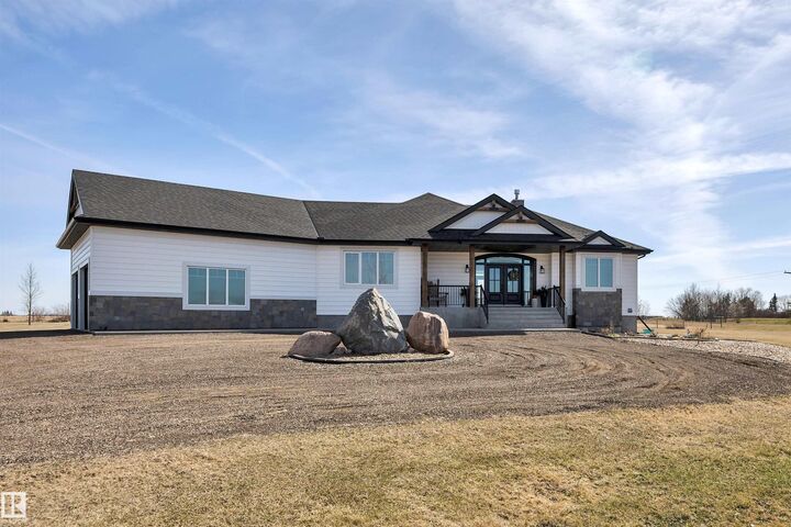 Property Photo:  49035 Rge Rd 250 10  AB T4X 2B9 