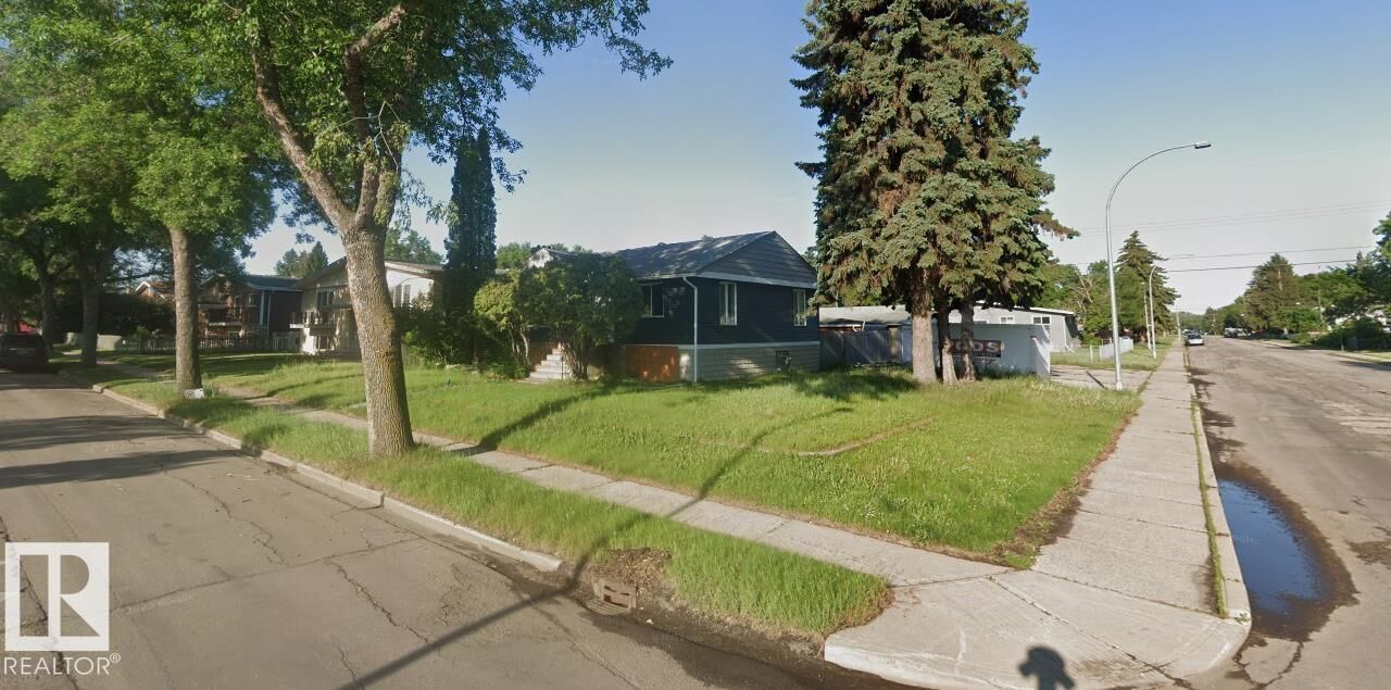 Property Photo:  11834 44 Street NW  AB T5W 2S5 