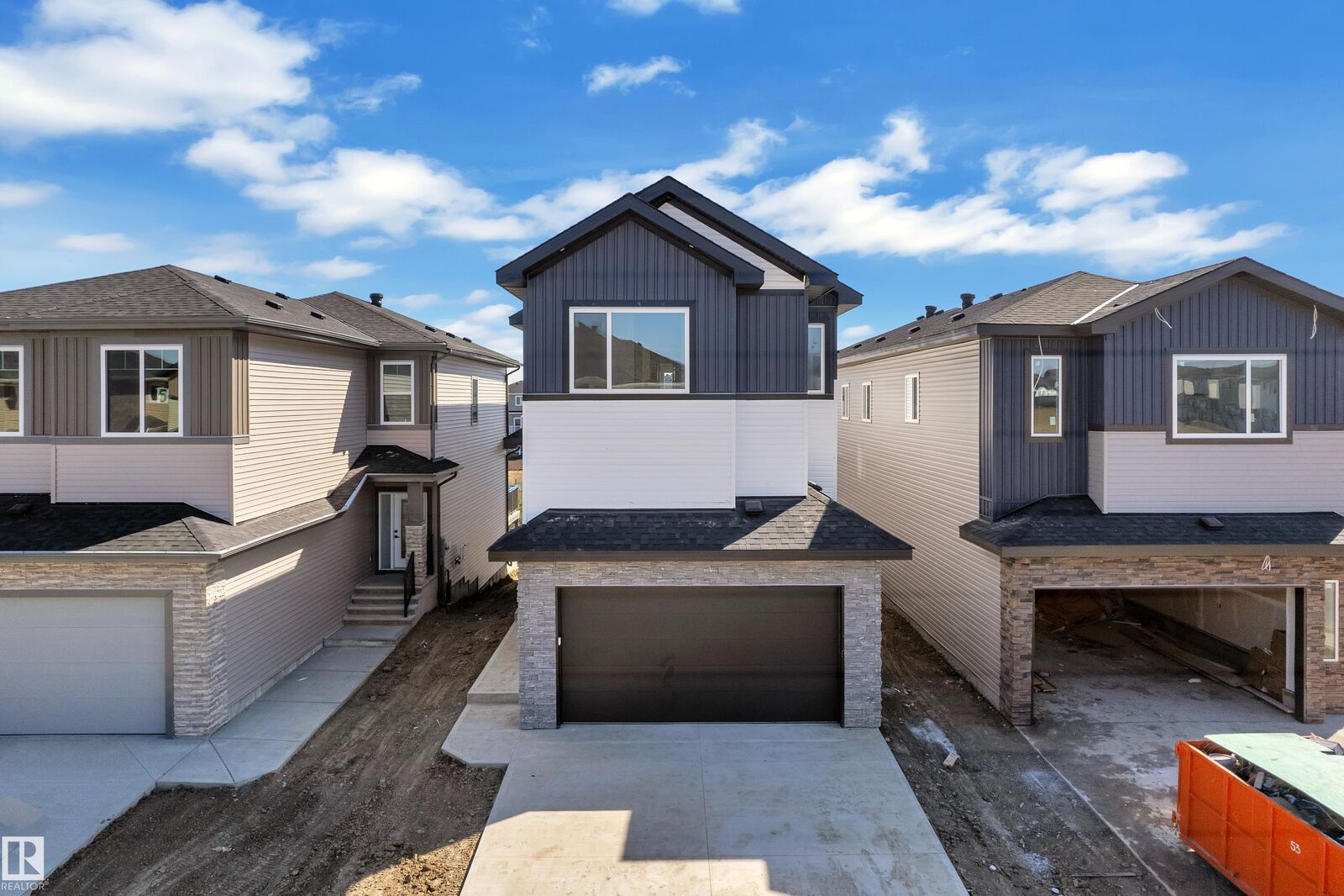 Property Photo:  3 Axelwood Crescent  AB T7X 4G4 