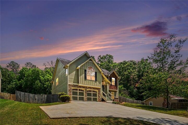 Property Photo: 3936 Memorial Parkway NW GA 30152