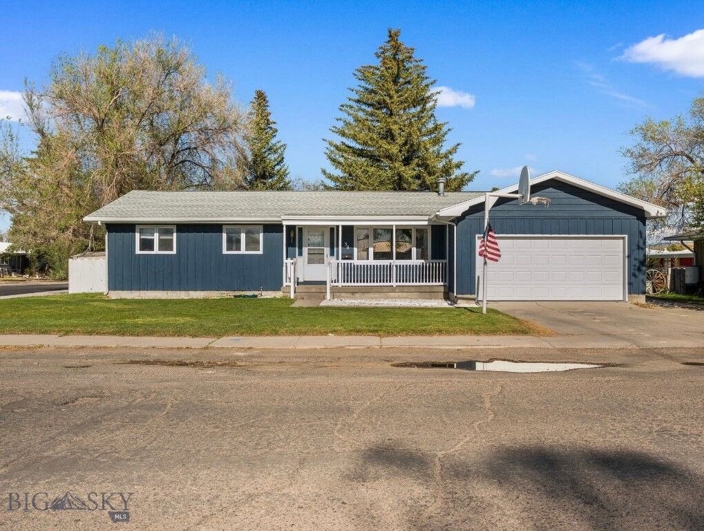 Property Photo:  38 N Walnut Street  MT 59725 