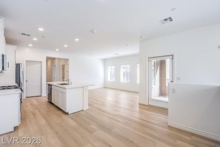 Property Photo:  600 North Carriage Hill Drive 2151  NV 89138 