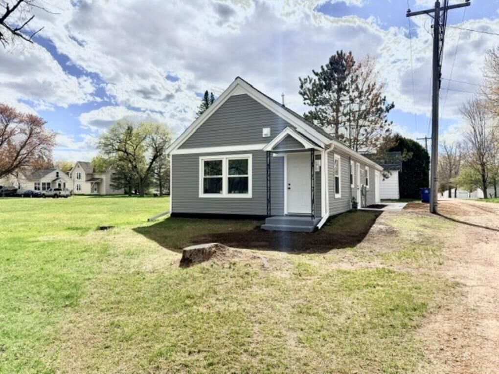 Property Photo:  704 Spruce St  WI 54452 