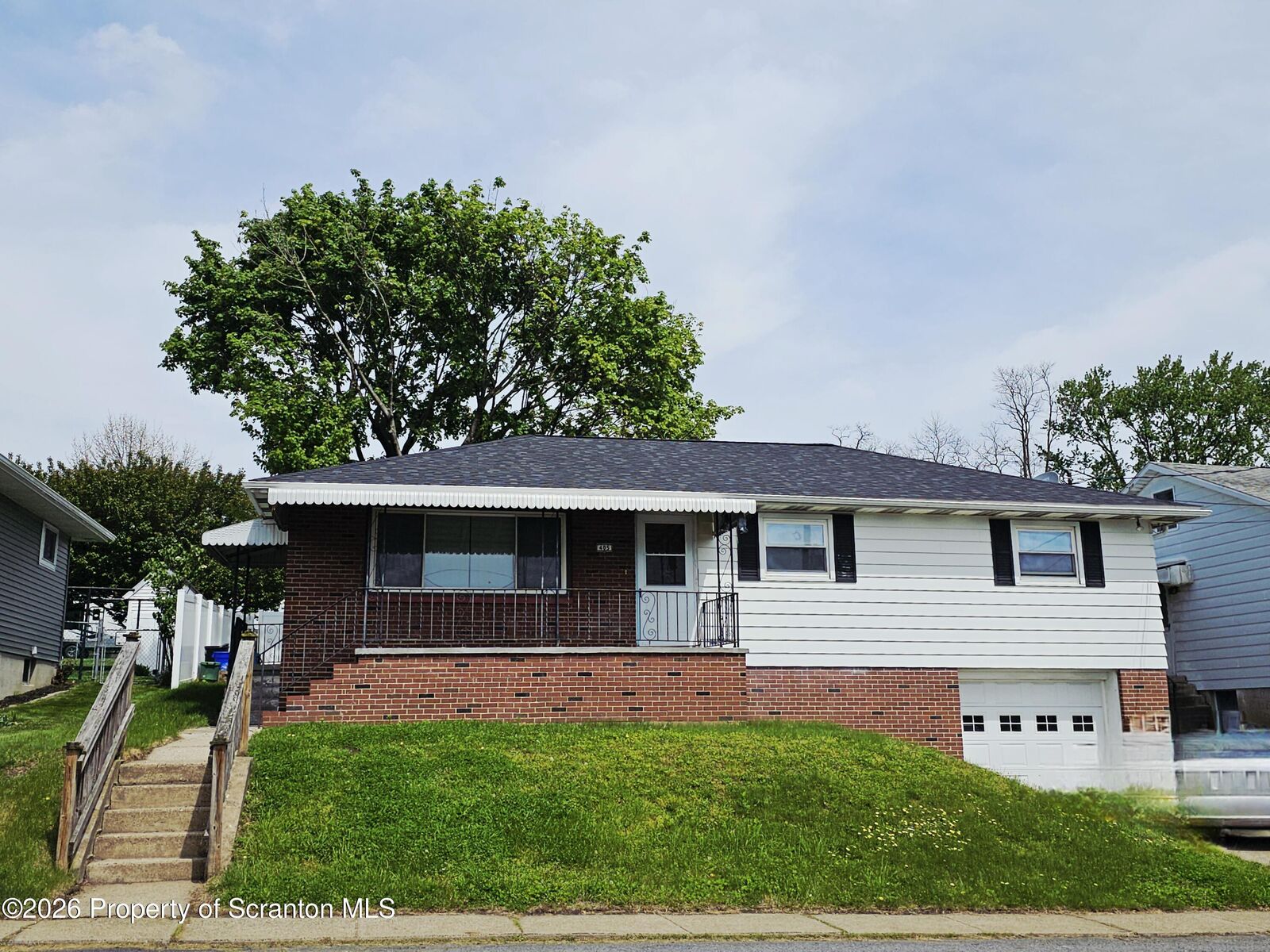 Property Photo:  405 Baker Street  PA 18517 