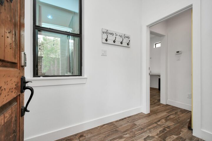 Property Photo:  1705 Dunlavy Street A  TX 77006 