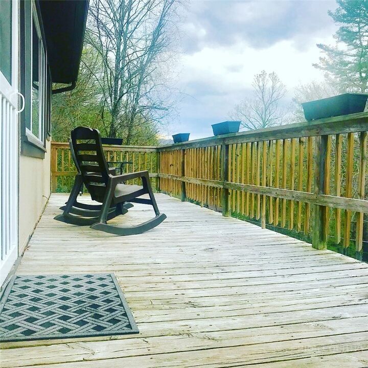 Property Photo:  173 Old Turnpike NW Road  NC 28604 