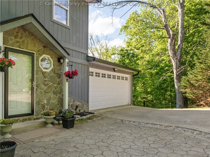 Property Photo:  8 Beech Lane  WV 25526 