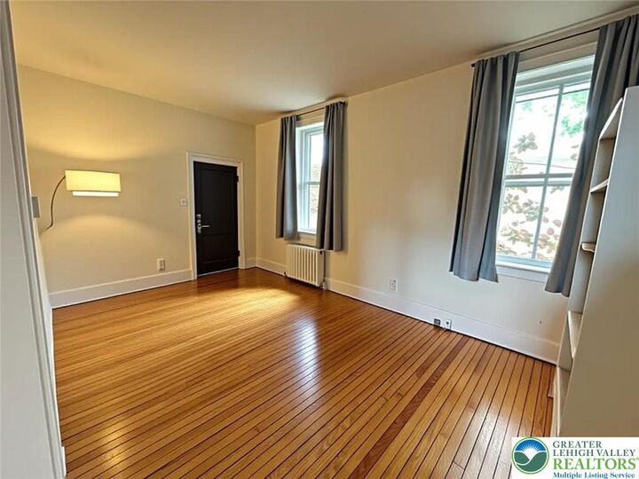 Property Photo:  118 Delaware  PA 18077 