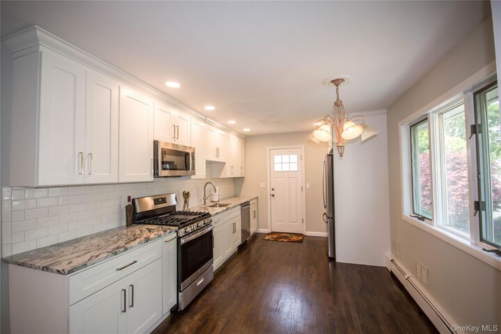 Property Photo:  25 Whitetail Lane  NY 11725 